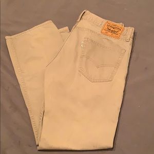 Levi’s pants